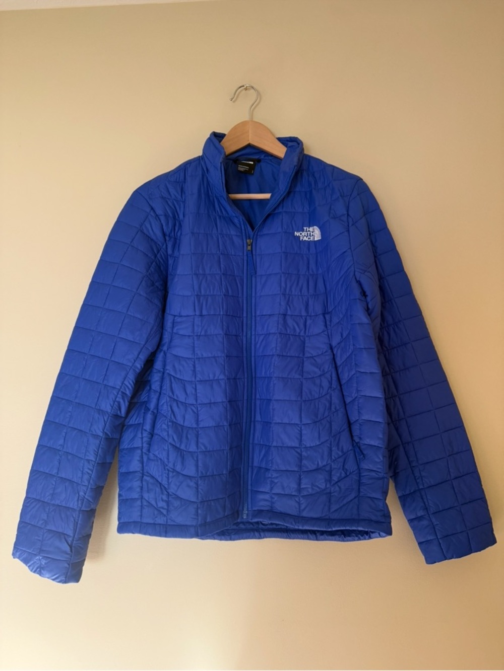 The North Face Royal Blue thermoball Puffer Jacket Small - Picture 2 of 9